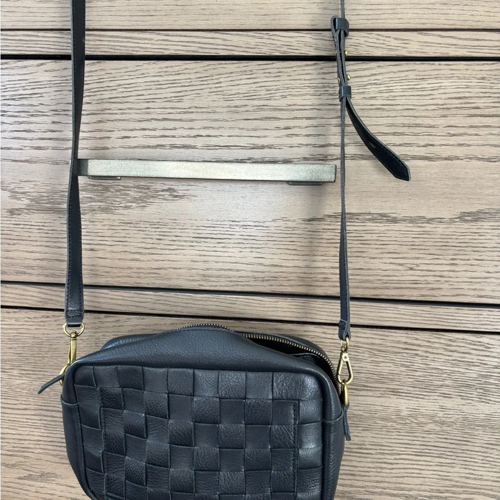 Madewell - Transport Black Leather Crossbody Bag - Picture 1 of 8